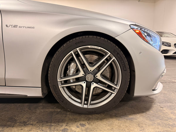 2015 Mercedes-Benz S65 AMG V12 2D Coupe