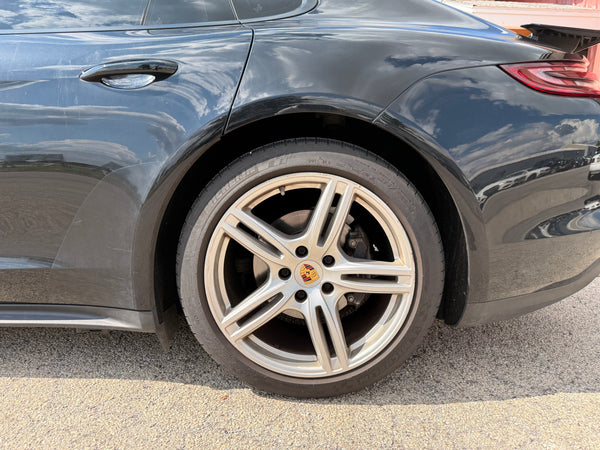2018 Porsche Panamera 4 4D