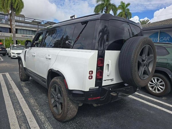 2023 Land Rover Defender 110 X-Dynamic SE 4D SUV