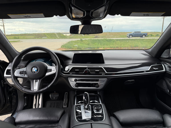 2018 BMW M760 xDrive 4D Sedan