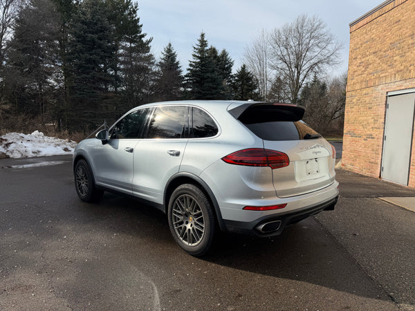 2016 Porsche Cayenne 4D SUV