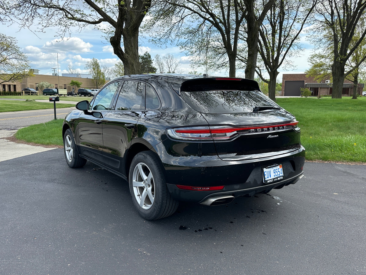 2020 Porsche Macan 4D SUV