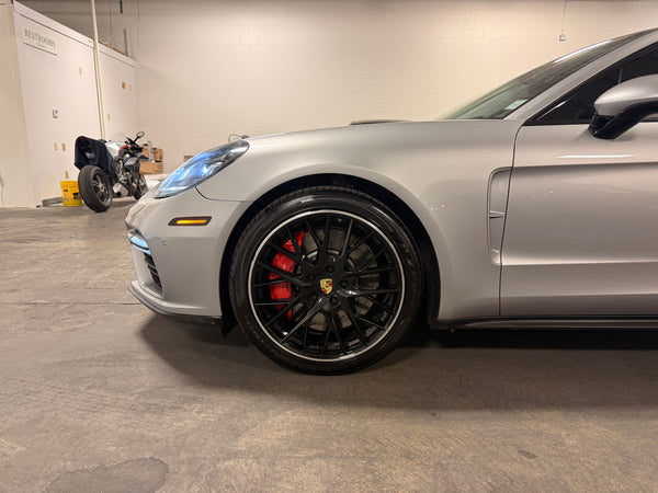 2018 Porsche Panamera Turbo Sport Turismo 4D