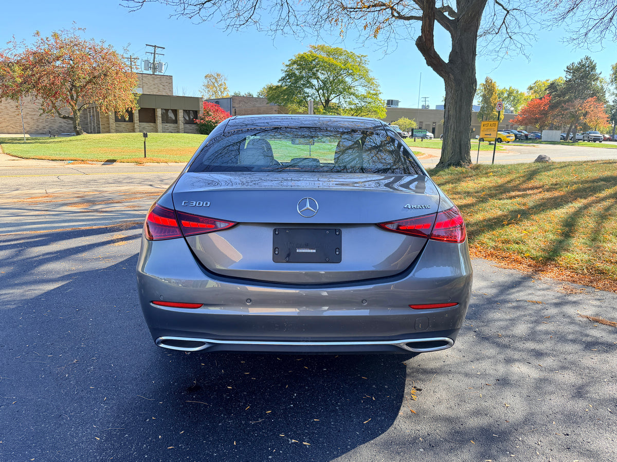 2022 Mercedes-Benz C300 4MATIC 4D Sedan