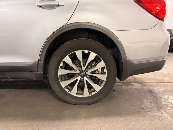 2015 Subaru Outback 2.5i Limited 4D Wagon