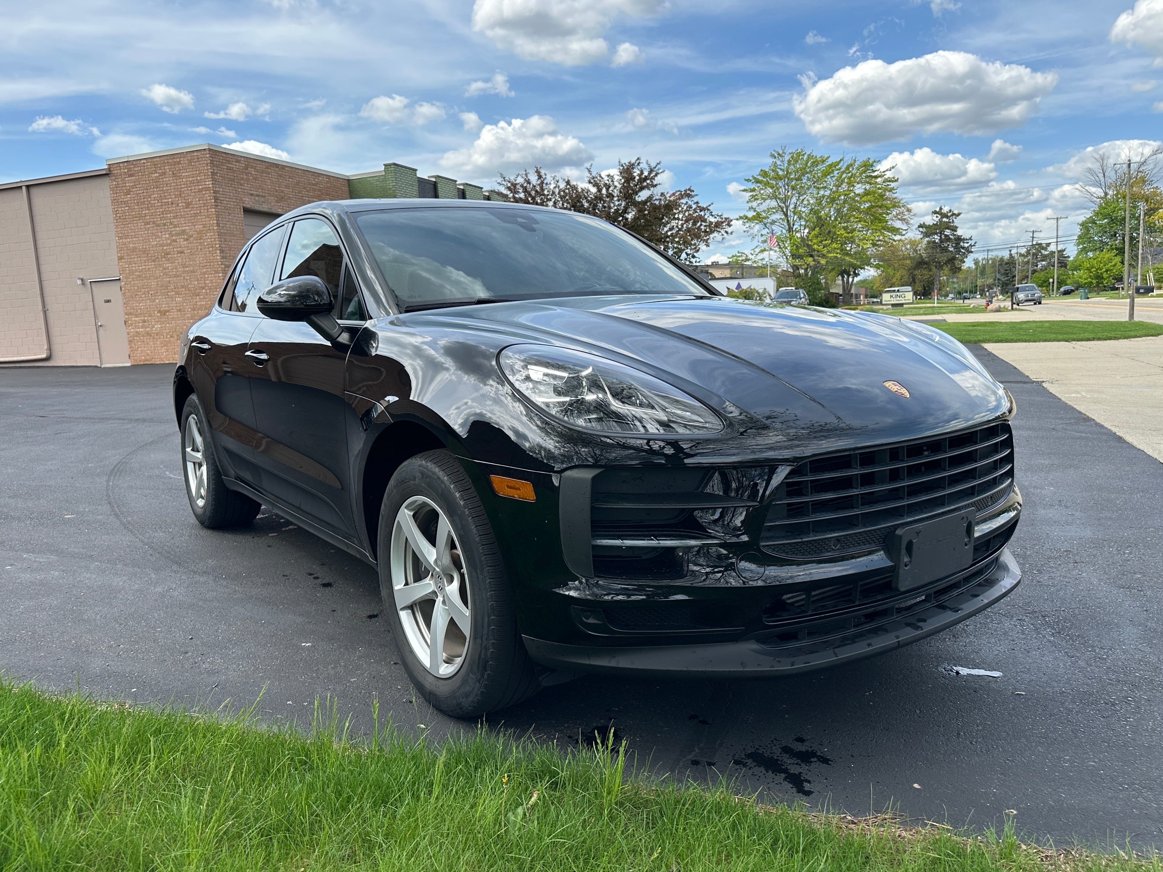 2020 Porsche Macan 4D SUV