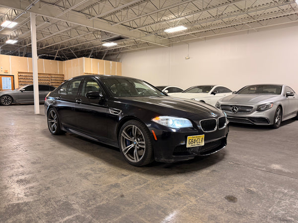 2013 BMW M5 4D Sedan