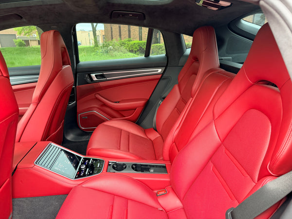2022 Porsche Panamera GTS 4D Hatchback