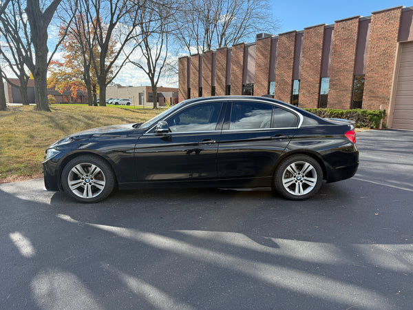 2017 BMW 330i xDrive 4D Sedan