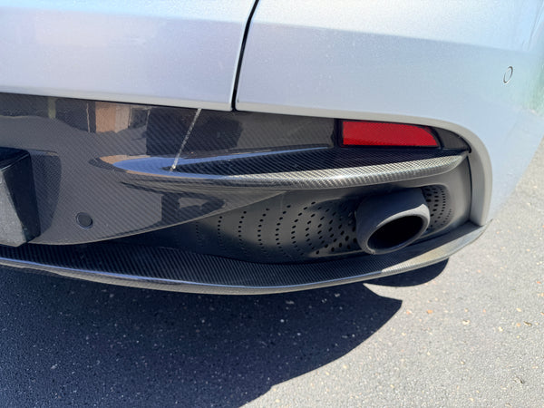 2018 Aston Martin DB11 V12 2D Coupe
