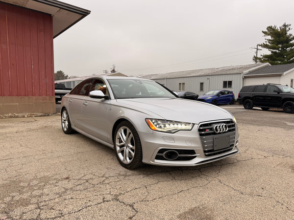 2014 Audi S6 4.0T Quattro 2D Coupe