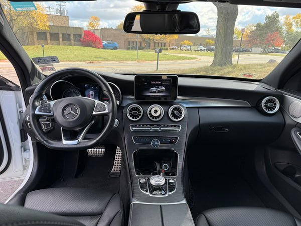 2018 Mercedes-Benz C300 4D Sedan