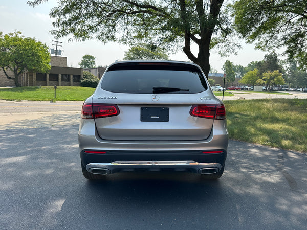 2021 Mercedes-Benz GLC 300 4MATIC 4D SUV
