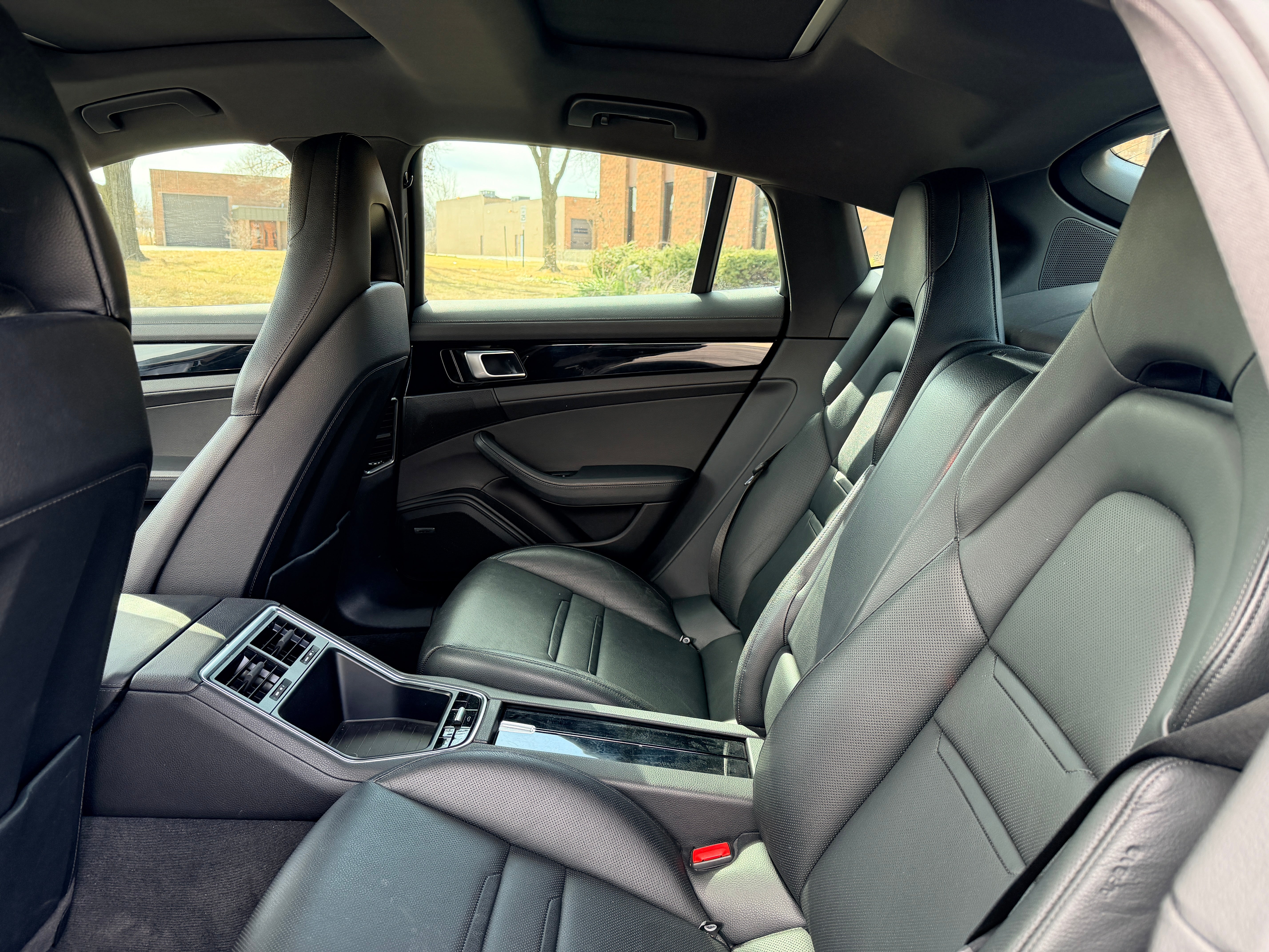 2018 Porsche Panamera 4D Hatchback