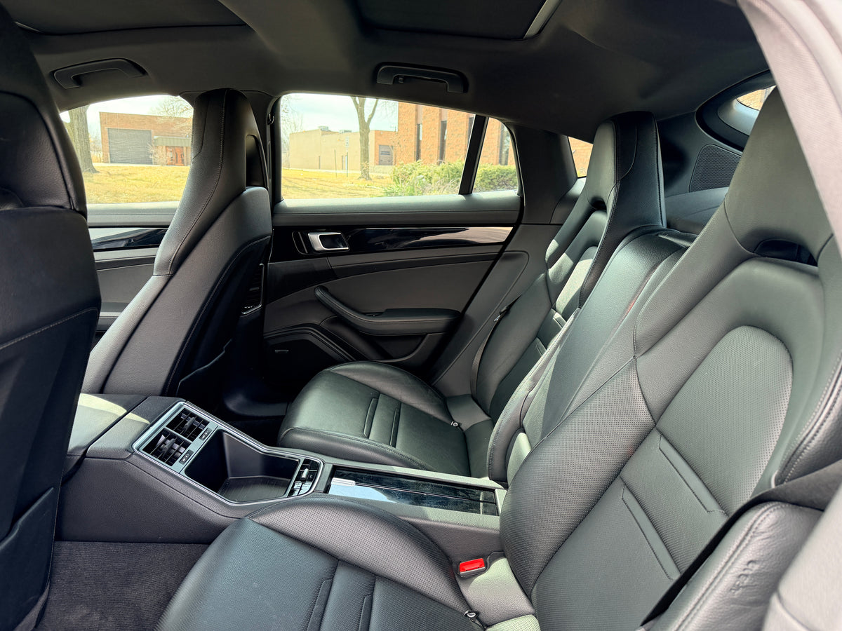 2018 Porsche Panamera 4D Hatchback