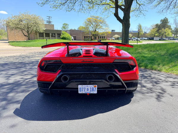 2018 Lamborghini Huracan Performante Spyder 2D Convertible