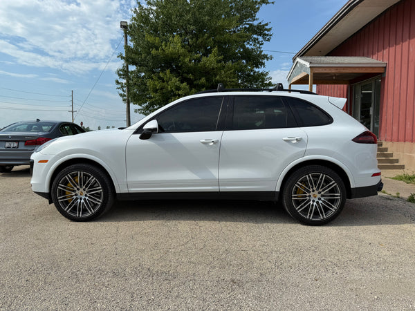 2016 Porsche Cayenne Turbo S 4D SUV