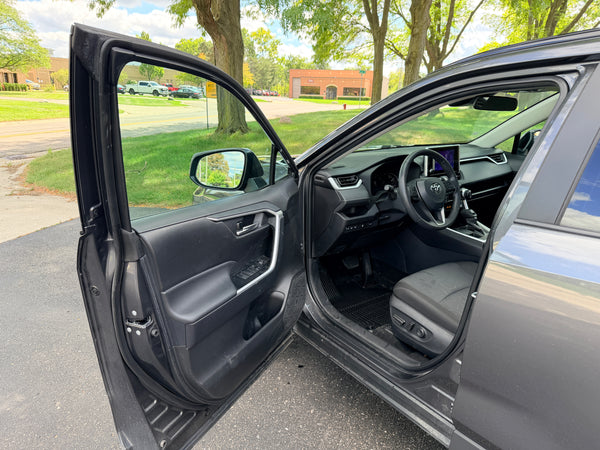 2025 Toyota RAV4 XLE 4D SUV