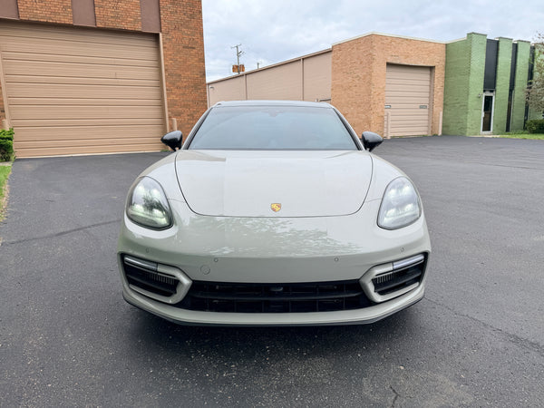 2022 Porsche Panamera GTS 4D Hatchback