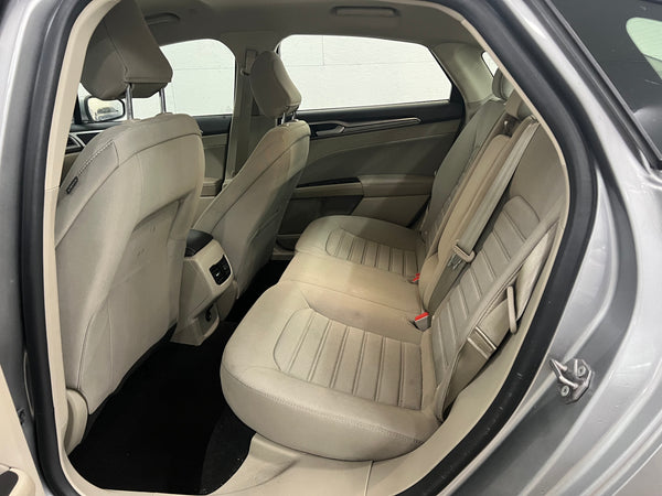 2020 Ford Fusion SE 4D Sedan