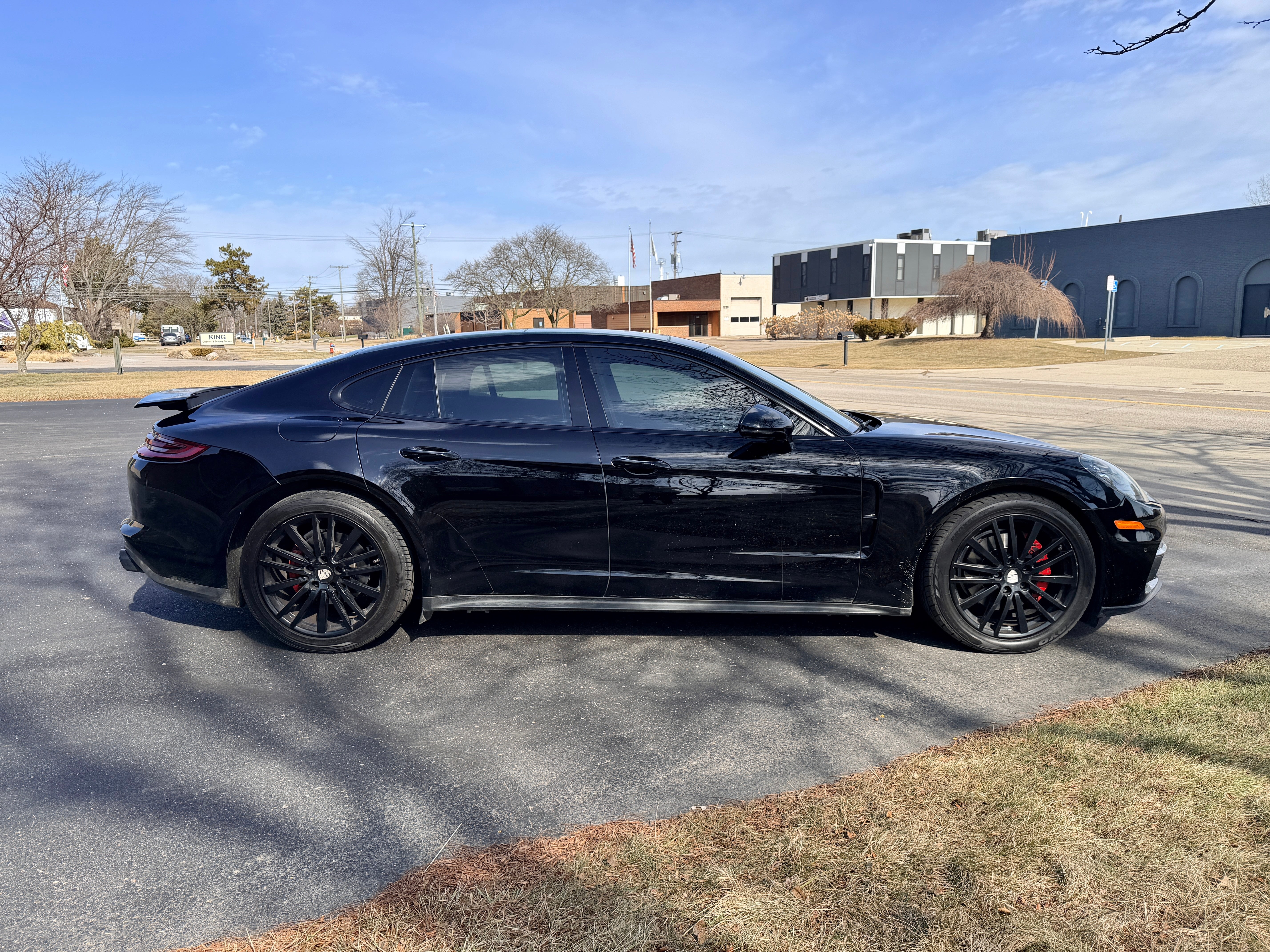 2018 Porsche Panamera 4D Hatchback