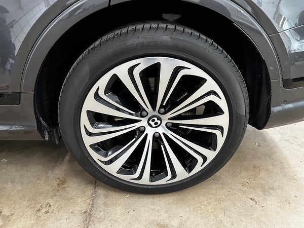 2021 Bentley Bentayga V8 4D SUV