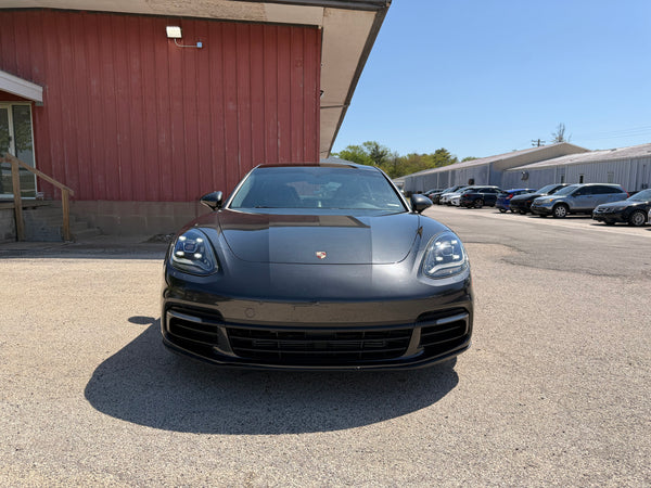 2018 Porsche Panamera 4 4D