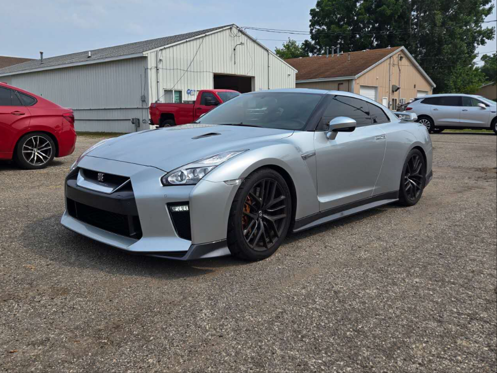 2017 Nissan GTR Premium 2D Coupe