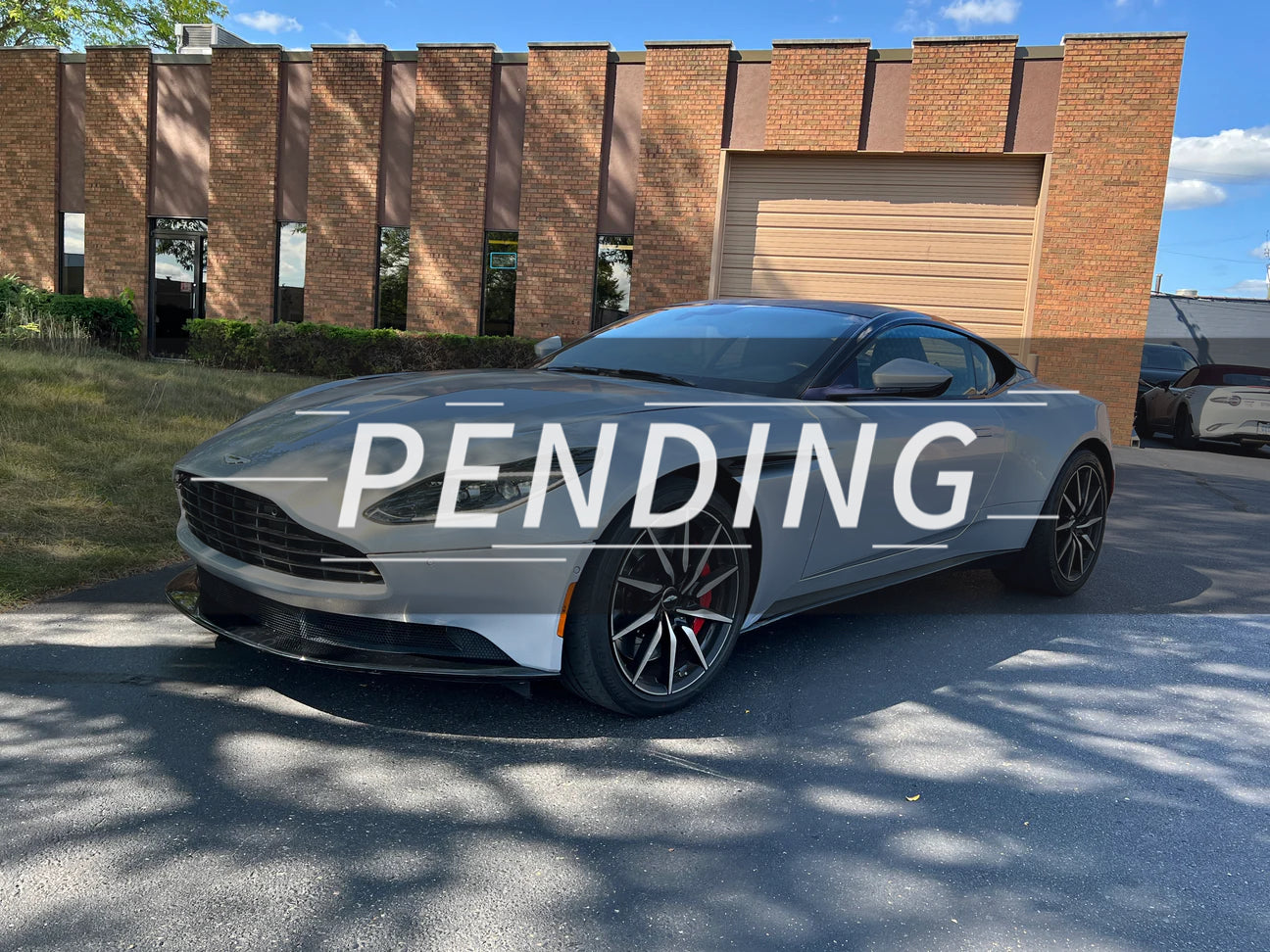 2018 Aston Martin DB11 V8 2D Coupe