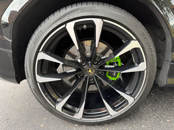 2019 Lamborghini Urus 4D SUV