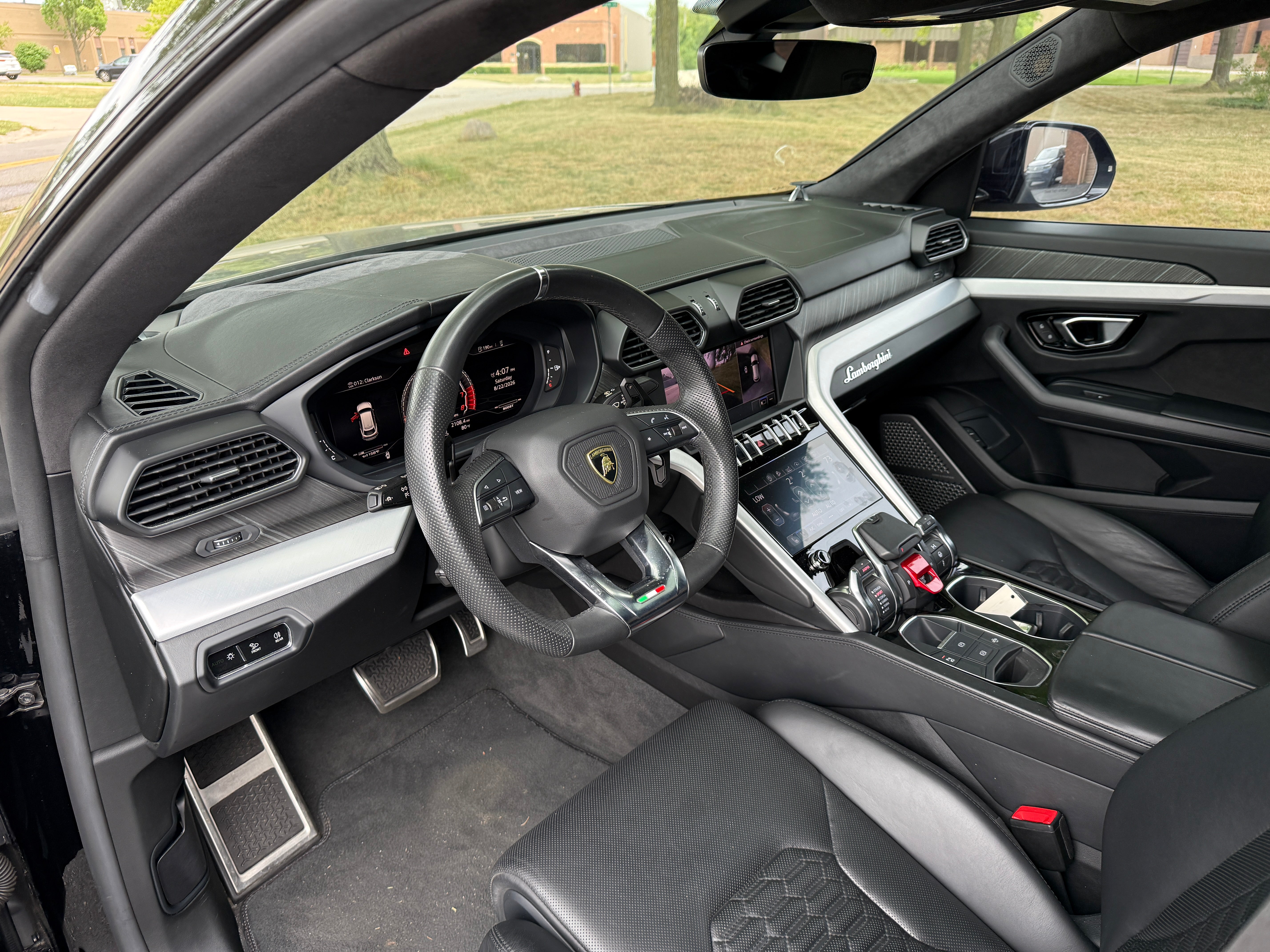 2019 Lamborghini Urus 4D SUV