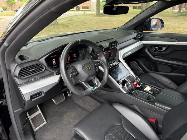 2019 Lamborghini Urus 4D SUV
