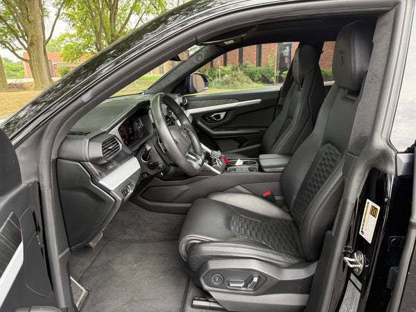 2019 Lamborghini Urus 4D SUV