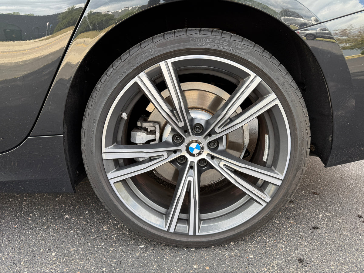 2023 BMW 330i xDrive 4D Sedan
