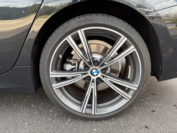 2023 BMW 330i xDrive 4D Sedan