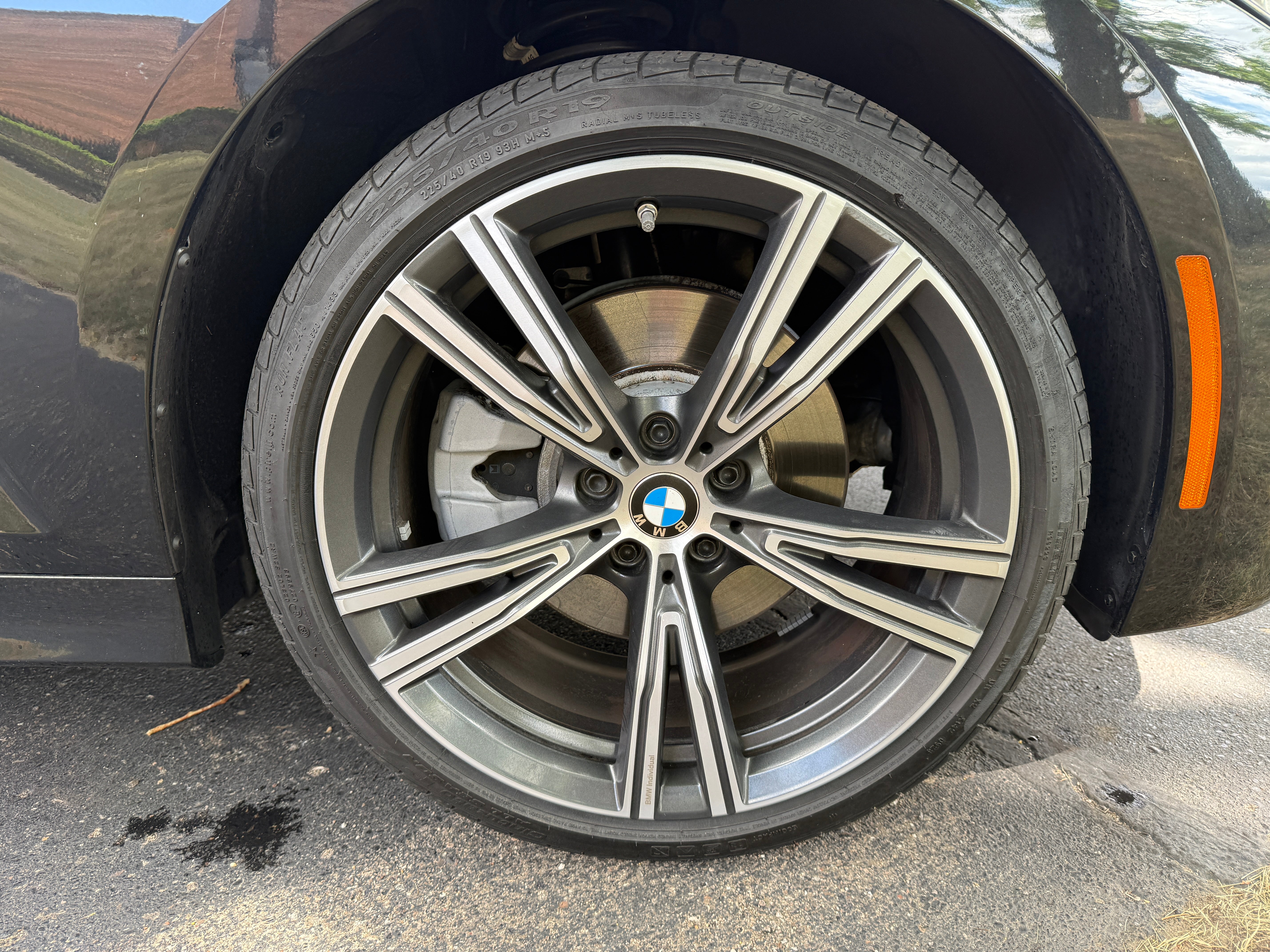 2023 BMW 330i xDrive 4D Sedan