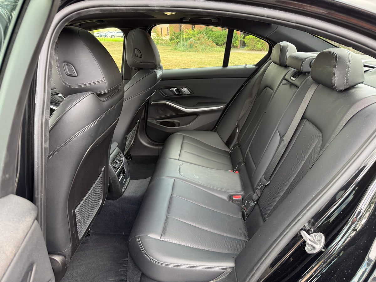 2023 BMW 330i xDrive 4D Sedan