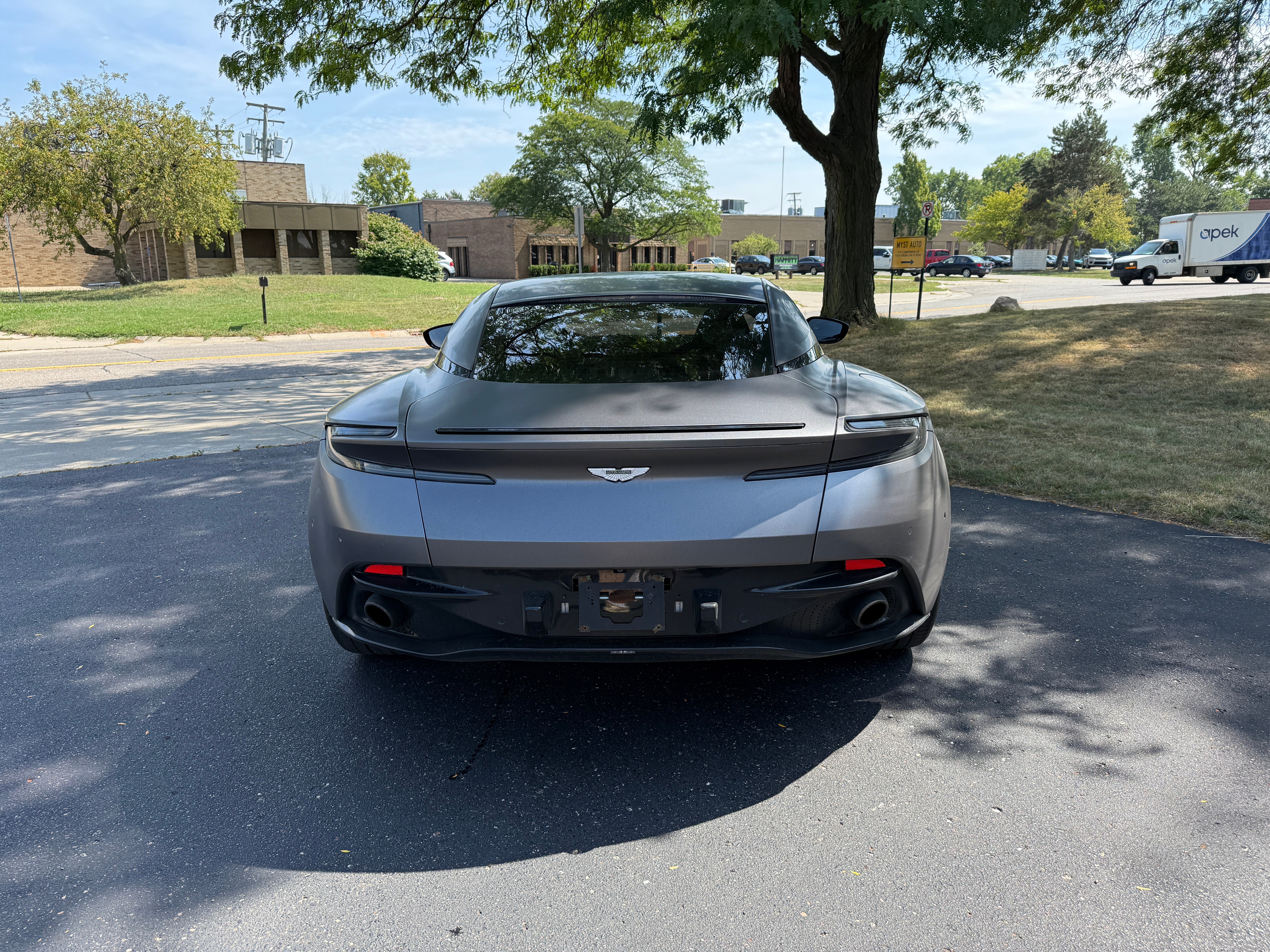 2017 Aston Martin DB11 V12 2D Coupe