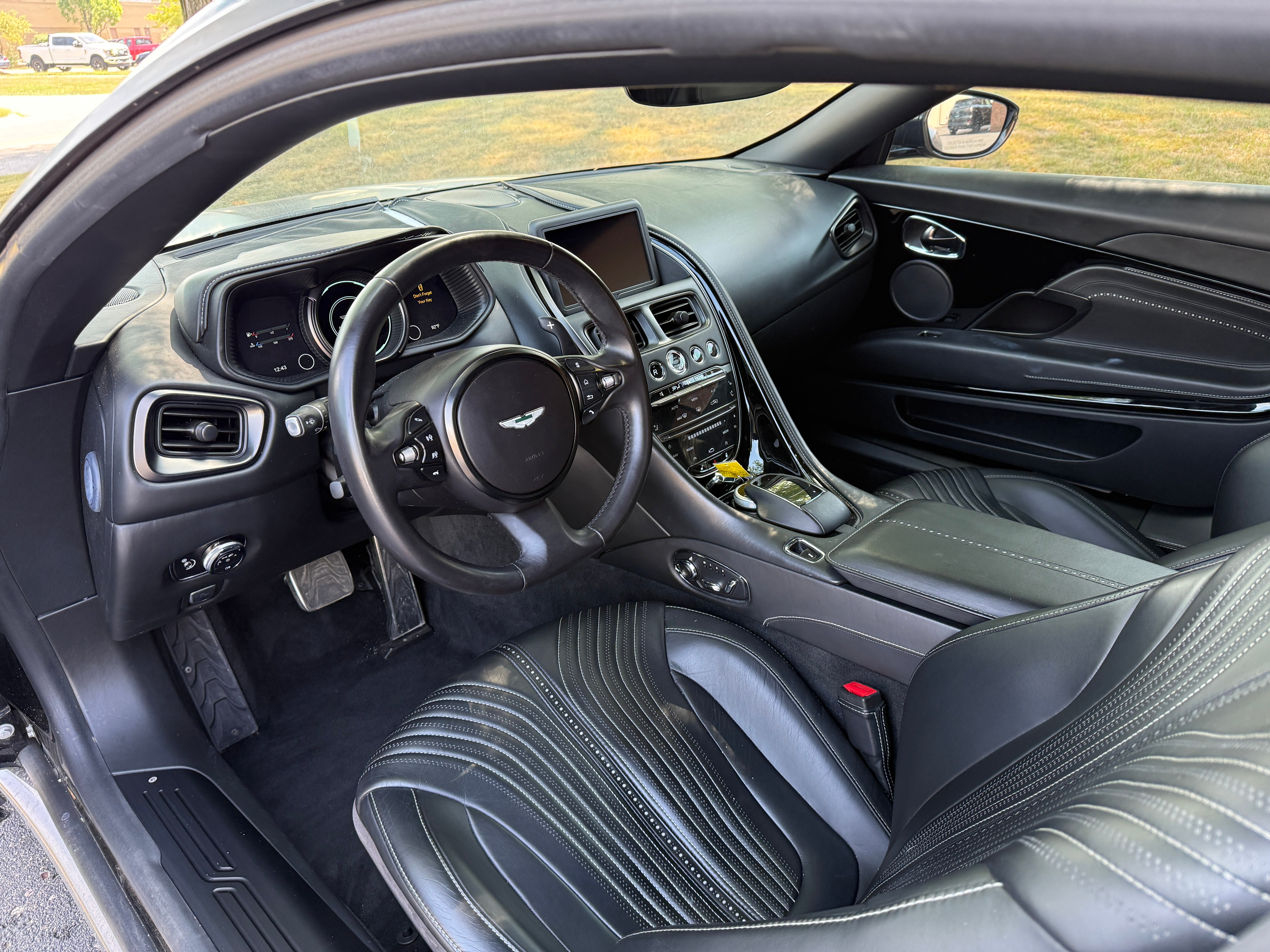 2017 Aston Martin DB11 V12 2D Coupe