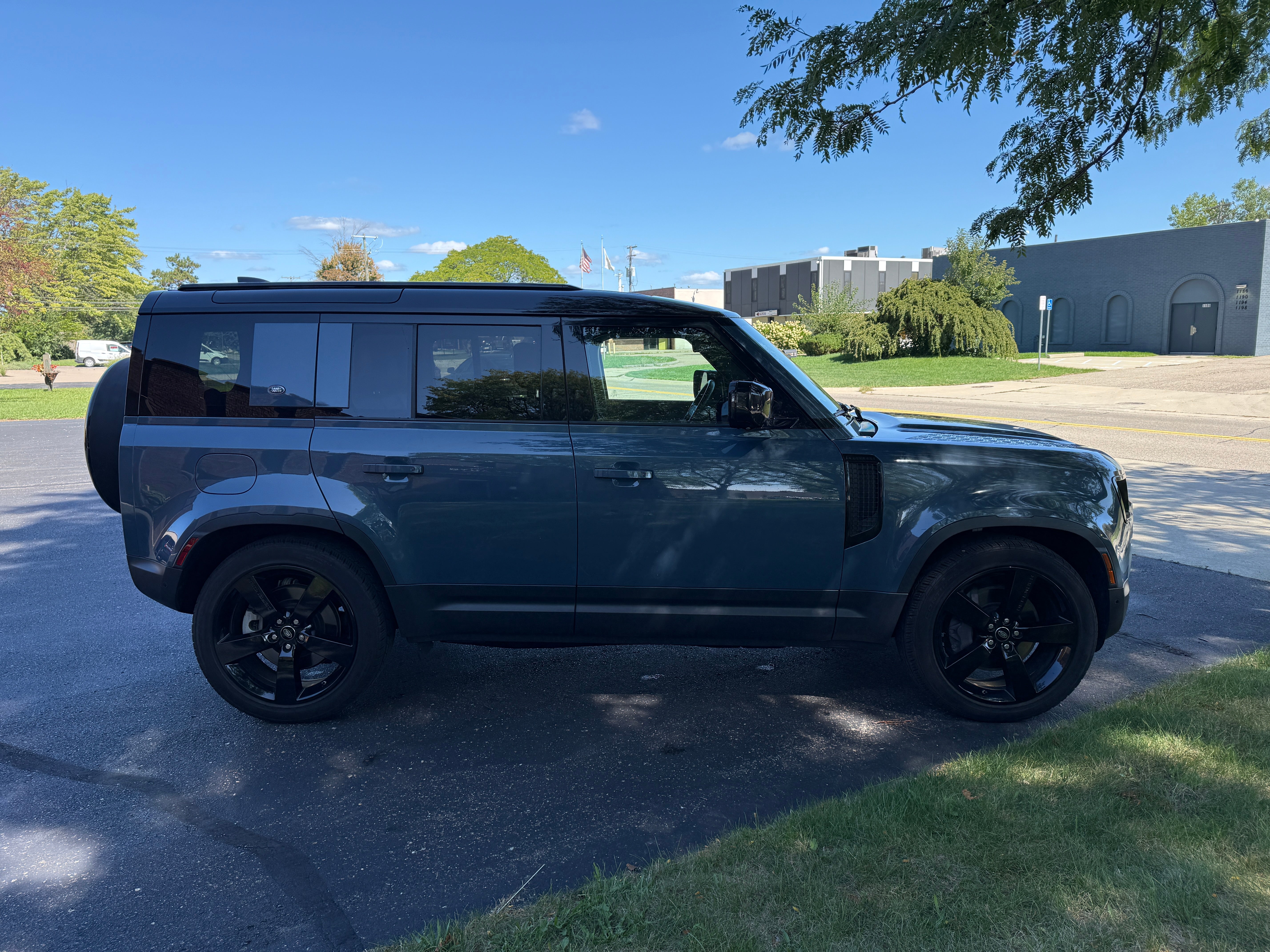 2020 Land Rover Defender 110 HSE 4D SUV
