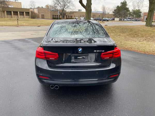 2017 BMW 330e Sport Line 4D Sedan