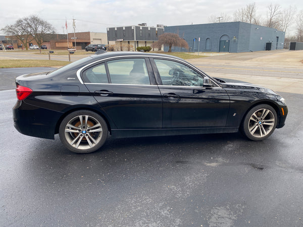 2017 BMW 330e Sport Line 4D Sedan