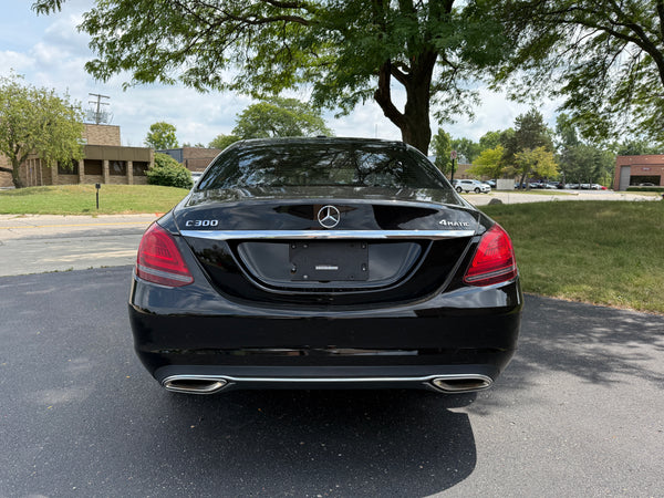 2021 Mercedes-Benz C300 4MATIC 4D Sedan