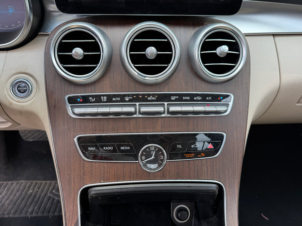2021 Mercedes-Benz C300 4MATIC 4D Sedan
