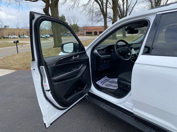 2023 Jeep Grand Cherokee Altitude 4D SUV