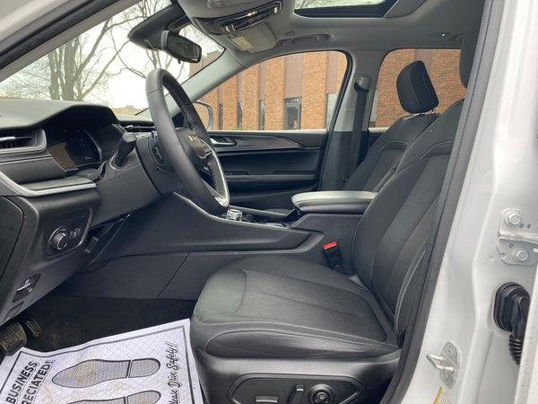 2023 Jeep Grand Cherokee Altitude 4D SUV