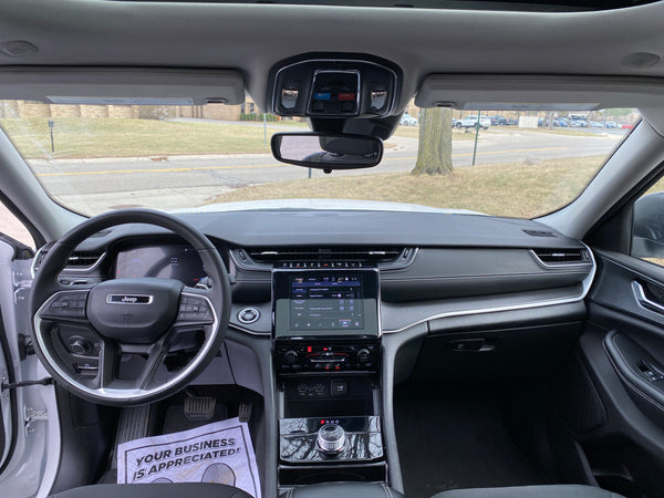 2023 Jeep Grand Cherokee Altitude 4D SUV
