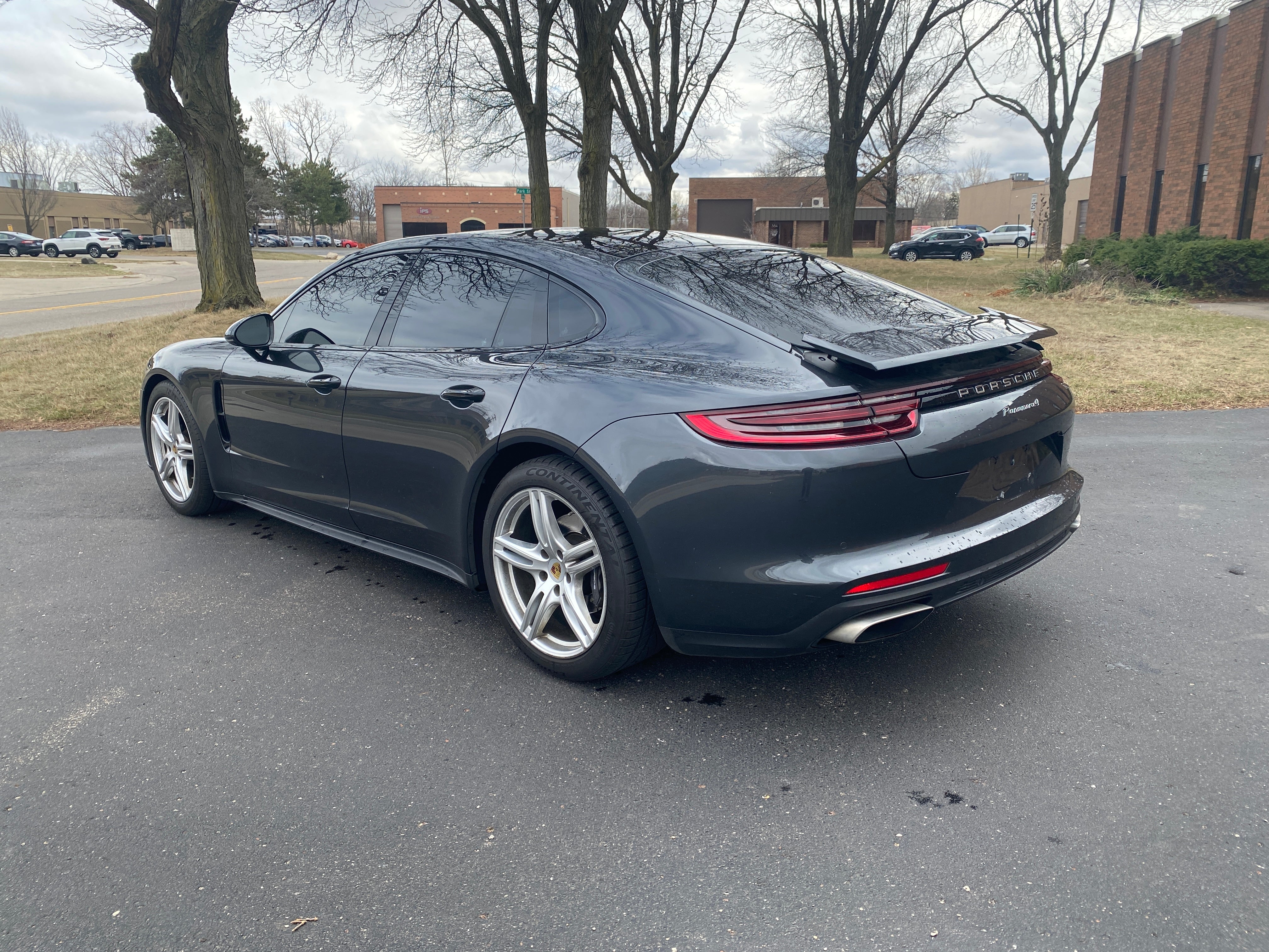 2018 Porsche Panamera 4 4D Hatchback