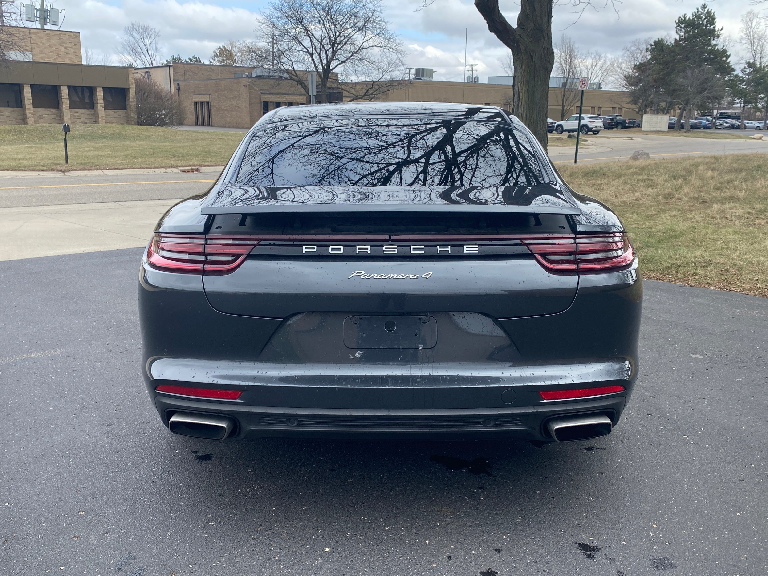 2018 Porsche Panamera 4 4D Hatchback
