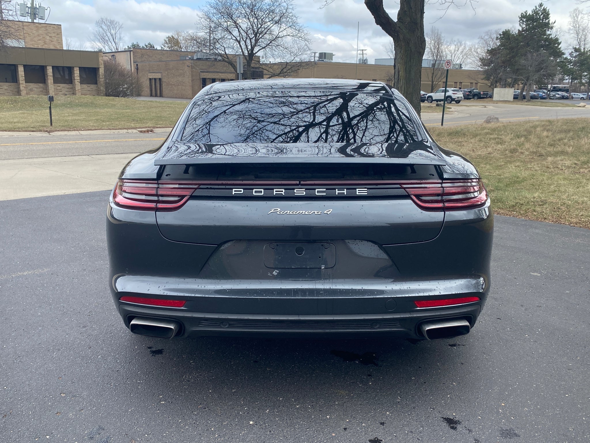 2018 Porsche Panamera 4 4D Hatchback